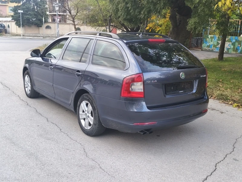 Skoda Octavia 1.6TDI 4x4 Swiss, снимка 4 - Автомобили и джипове - 52692570