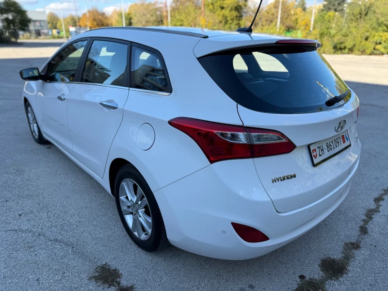 Hyundai I30 1.6 CRDi, снимка 5 - Автомобили и джипове - 52109655
