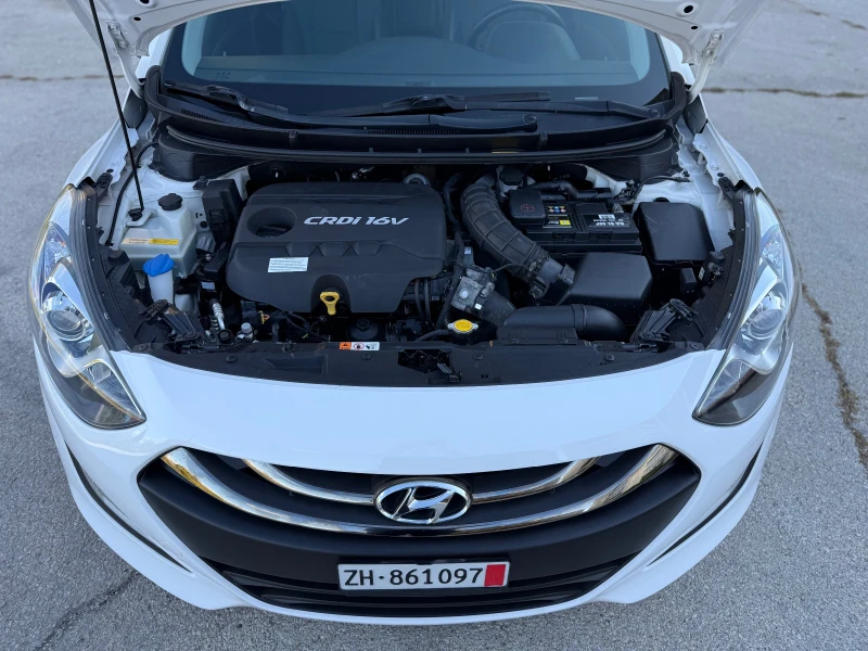 Hyundai I30 1.6 CRDi, снимка 14 - Автомобили и джипове - 52109655