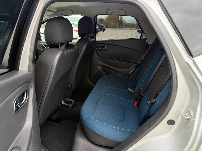 Renault Captur 1.5 DCI NAVI EURO6, снимка 12 - Автомобили и джипове - 52149776