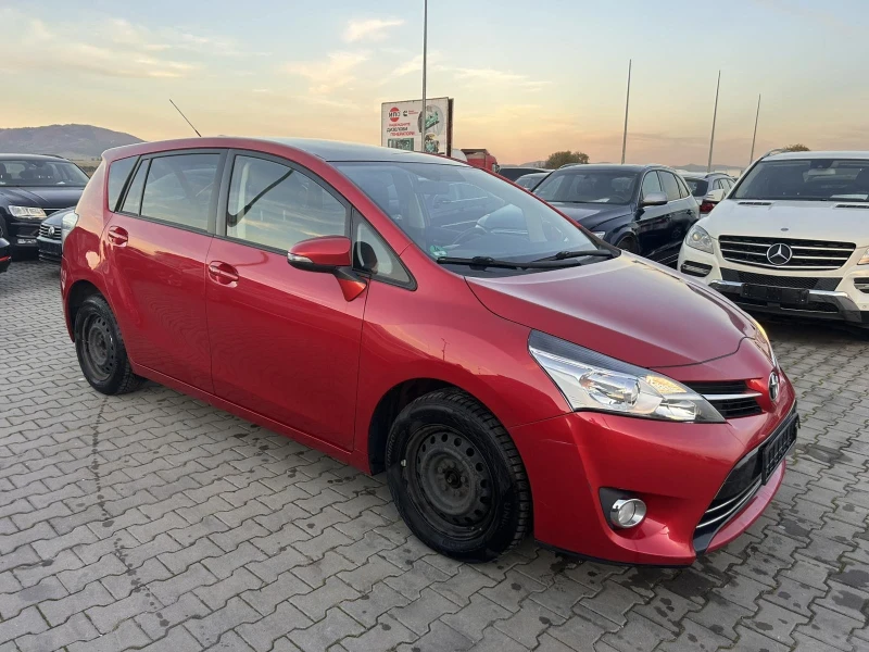 Toyota Corolla verso PANORAMA, KAMERA, NAVi, evro6, снимка 2 - Автомобили и джипове - 52249815