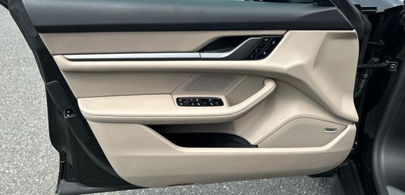 Porsche Taycan, снимка 8 - Автомобили и джипове - 52455122