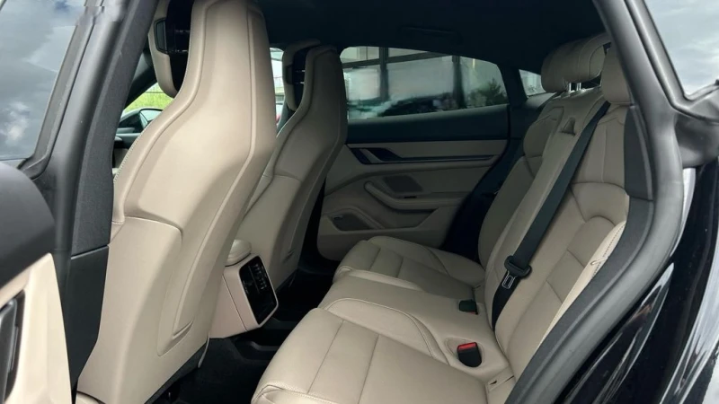 Porsche Taycan, снимка 16 - Автомобили и джипове - 52455122
