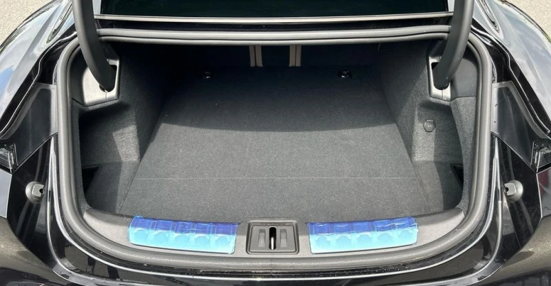 Porsche Taycan, снимка 17 - Автомобили и джипове - 52455122