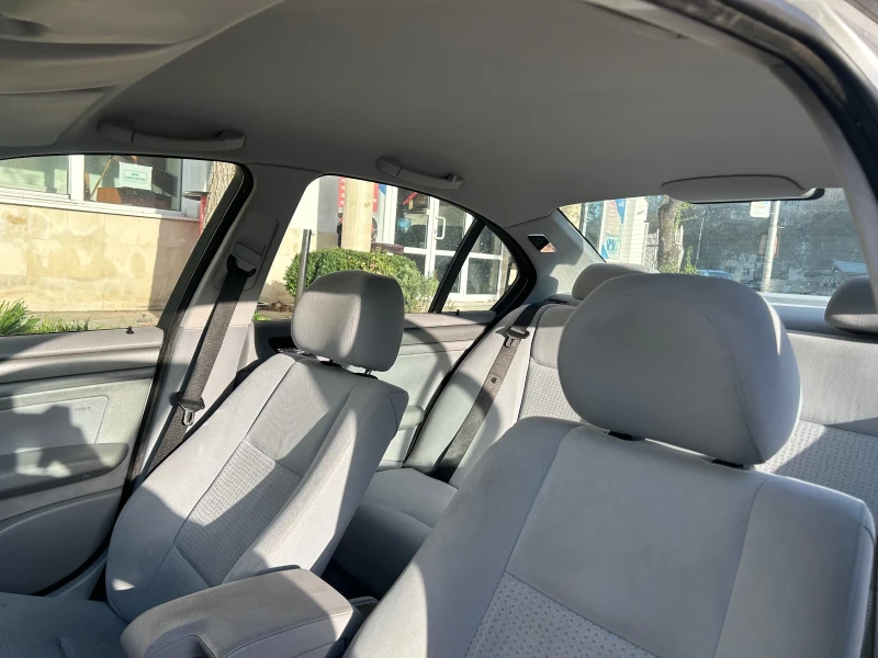 BMW 318 318i, снимка 12 - Автомобили и джипове - 52497548