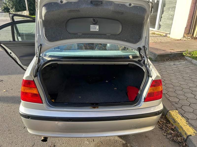 BMW 318 318i, снимка 16 - Автомобили и джипове - 52497548