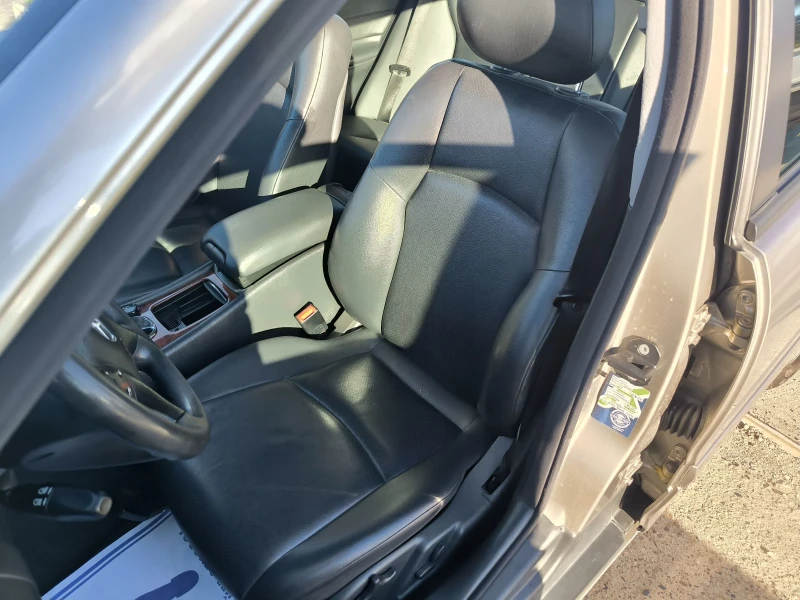 Mercedes-Benz C 200 1.8i automatic , снимка 13 - Автомобили и джипове - 52954360