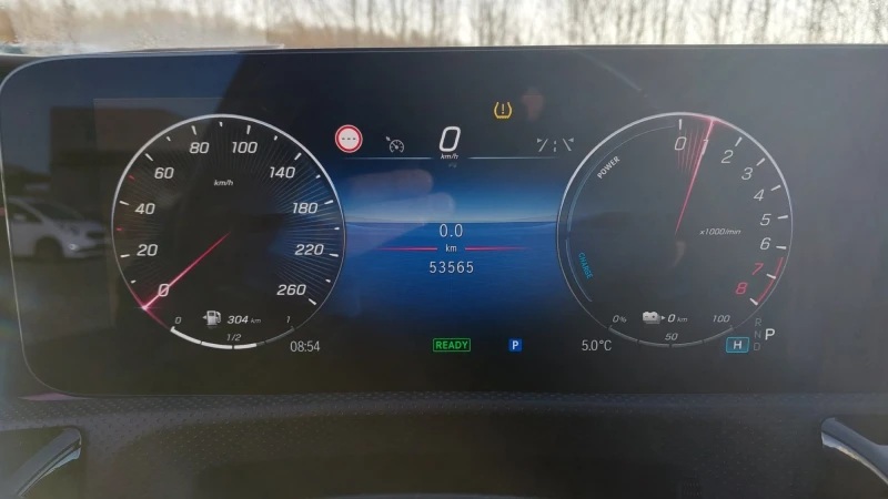 Mercedes-Benz CLA 250  AMG Line, снимка 11 - Автомобили и джипове - 53032608