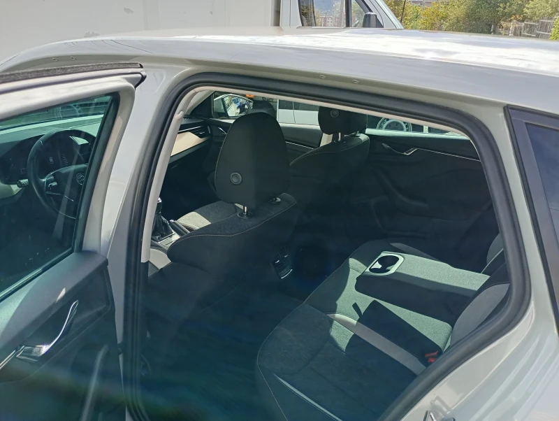 Skoda Scala 1.5TSI 150кс., снимка 10 - Автомобили и джипове - 53383075