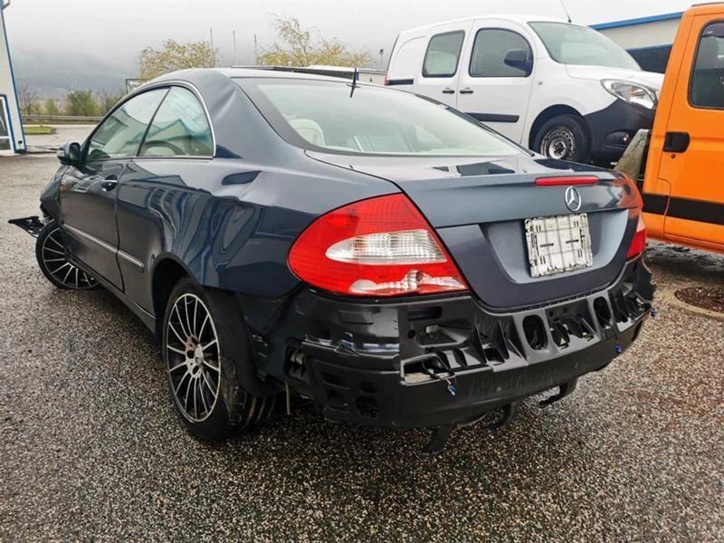 Mercedes-Benz CLK 350, снимка 3 - Автомобили и джипове - 37599961