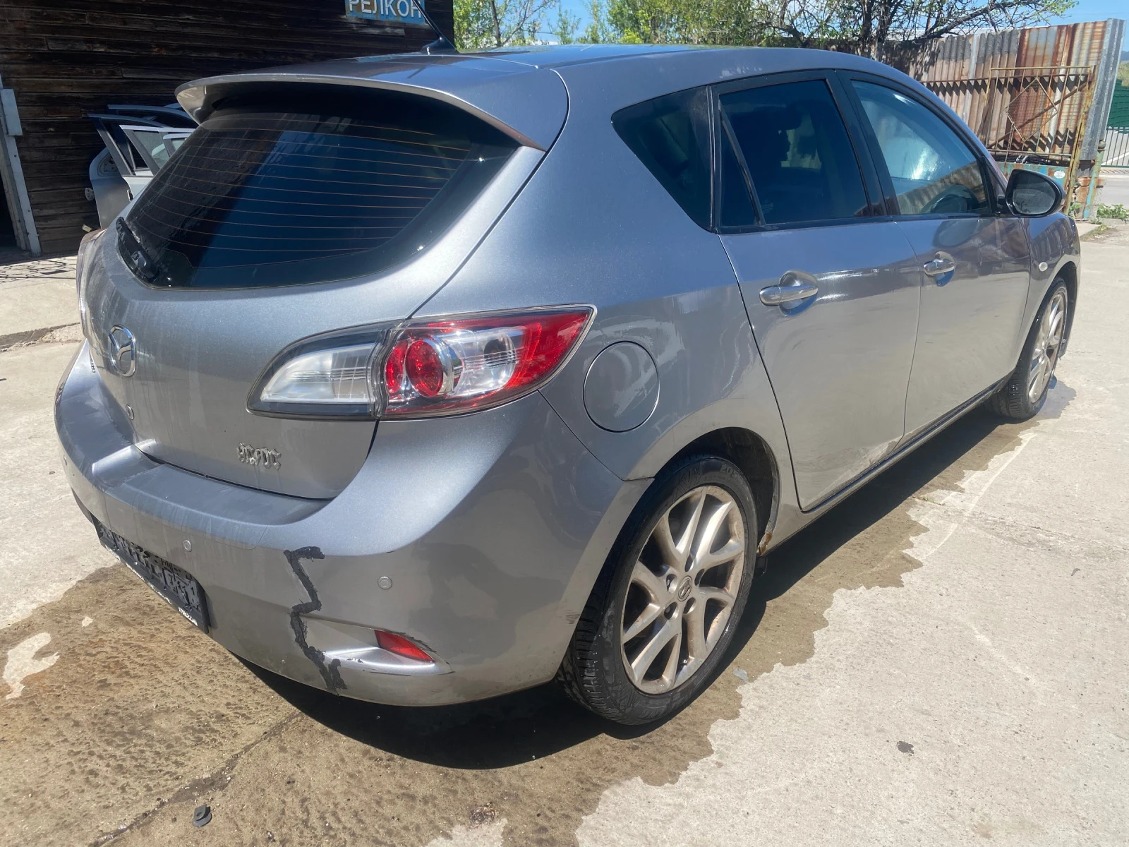 Mazda 3 2.2 d - изображение 3