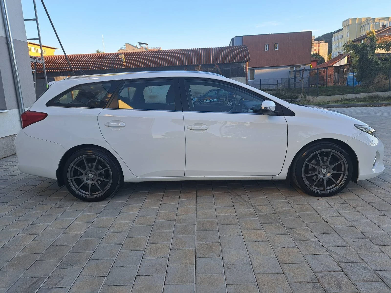 Toyota Auris !!!.2.0 D4D !!! Evro5 !!! Navi!!! Kamera !!! - изображение 4