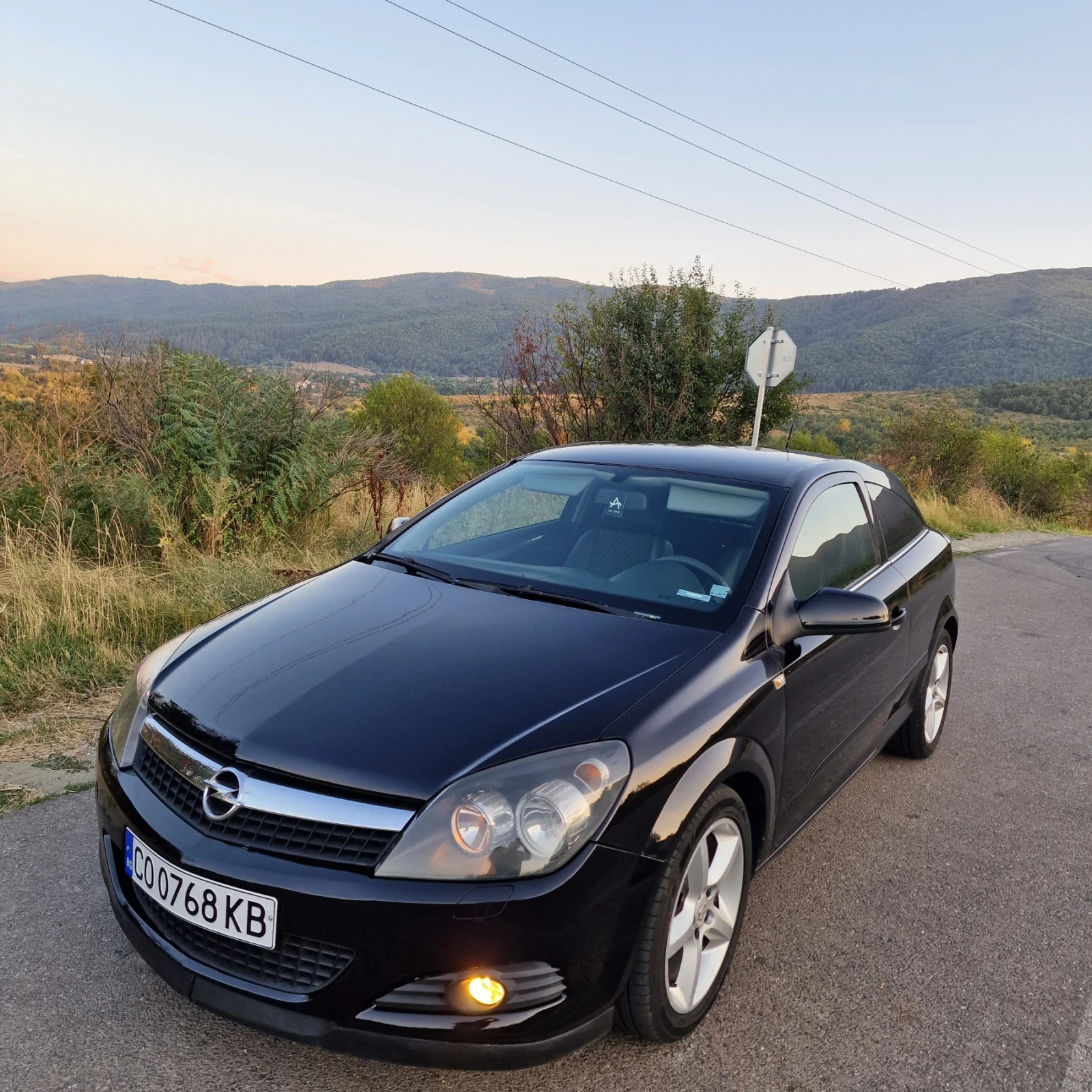 Opel Astra GTC - изображение 6