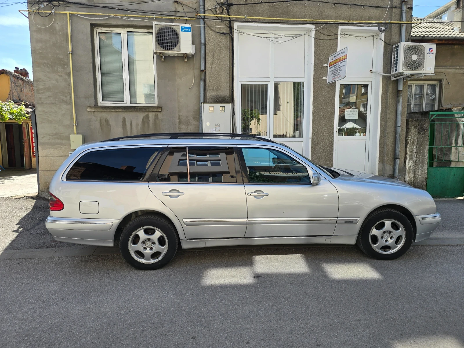 Mercedes-Benz E 220 2.2 CDI - изображение 7