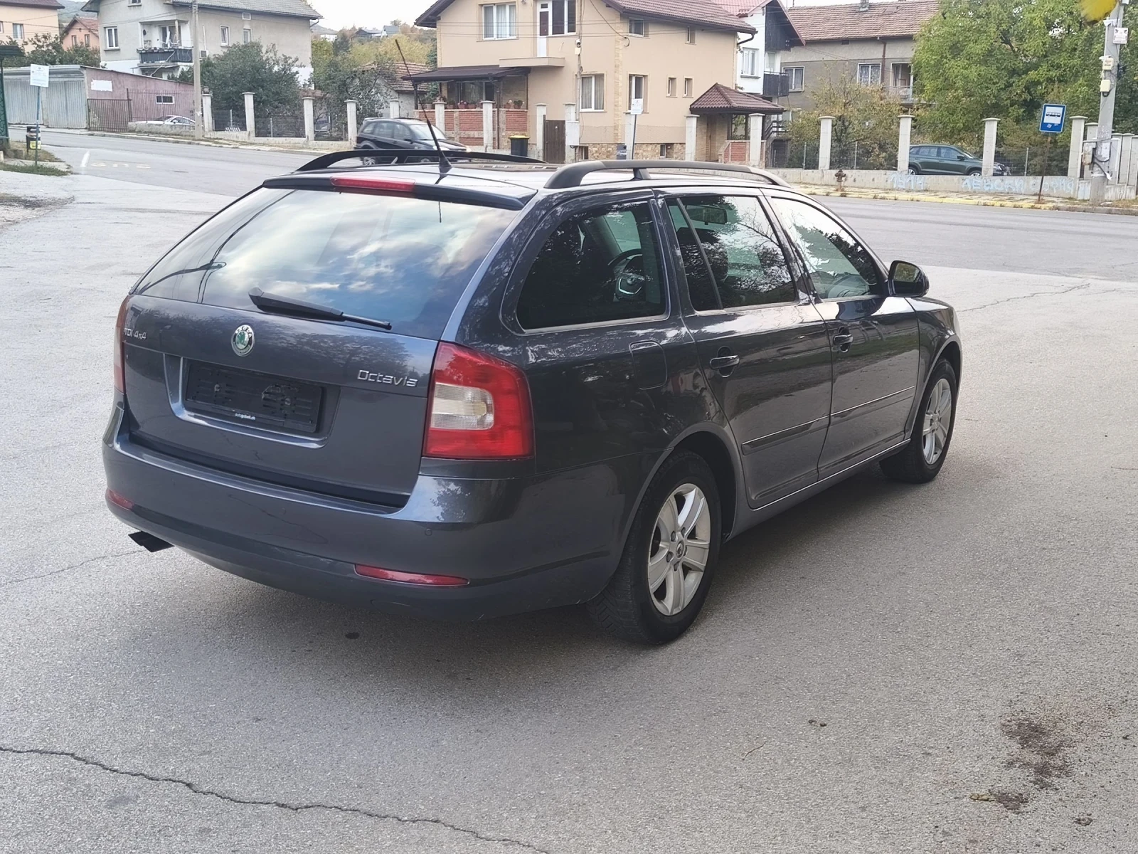 Skoda Octavia 1.6TDI 4x4 Swiss - изображение 3