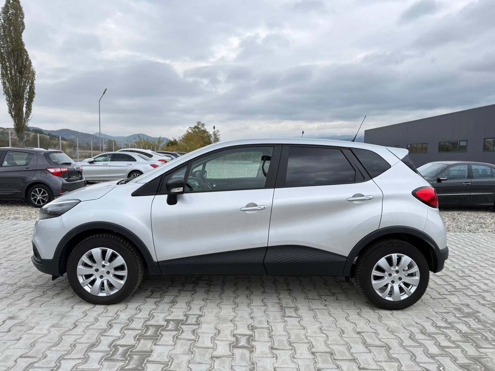 Renault Captur 1.5 DCI NAVI EURO6 | Mobile.bg — изображение 3