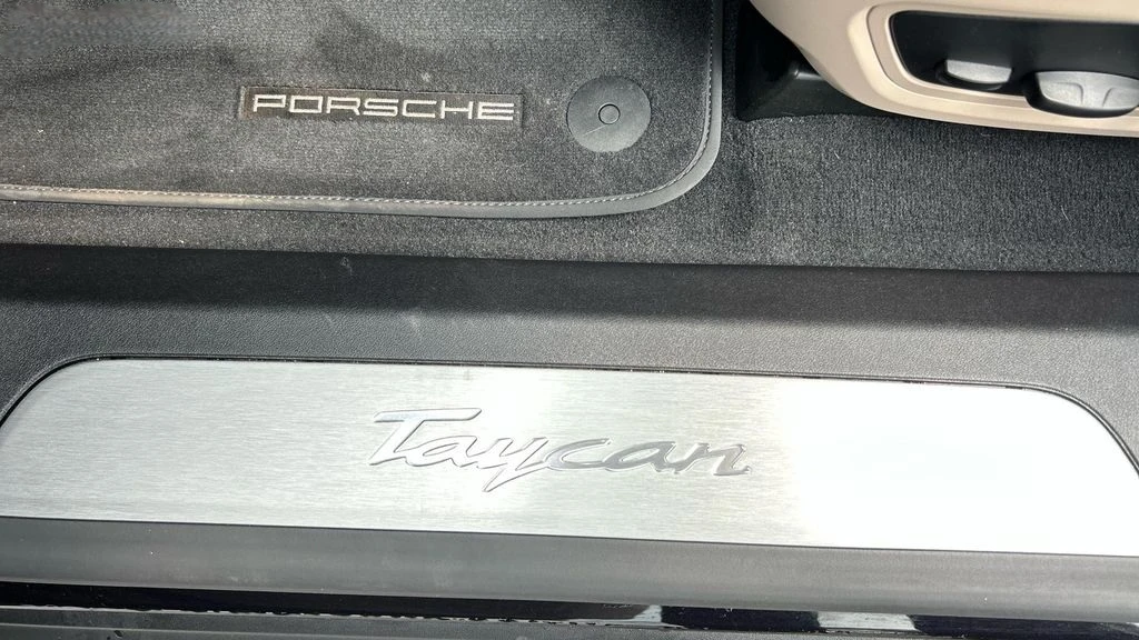 Porsche Taycan  - изображение 9