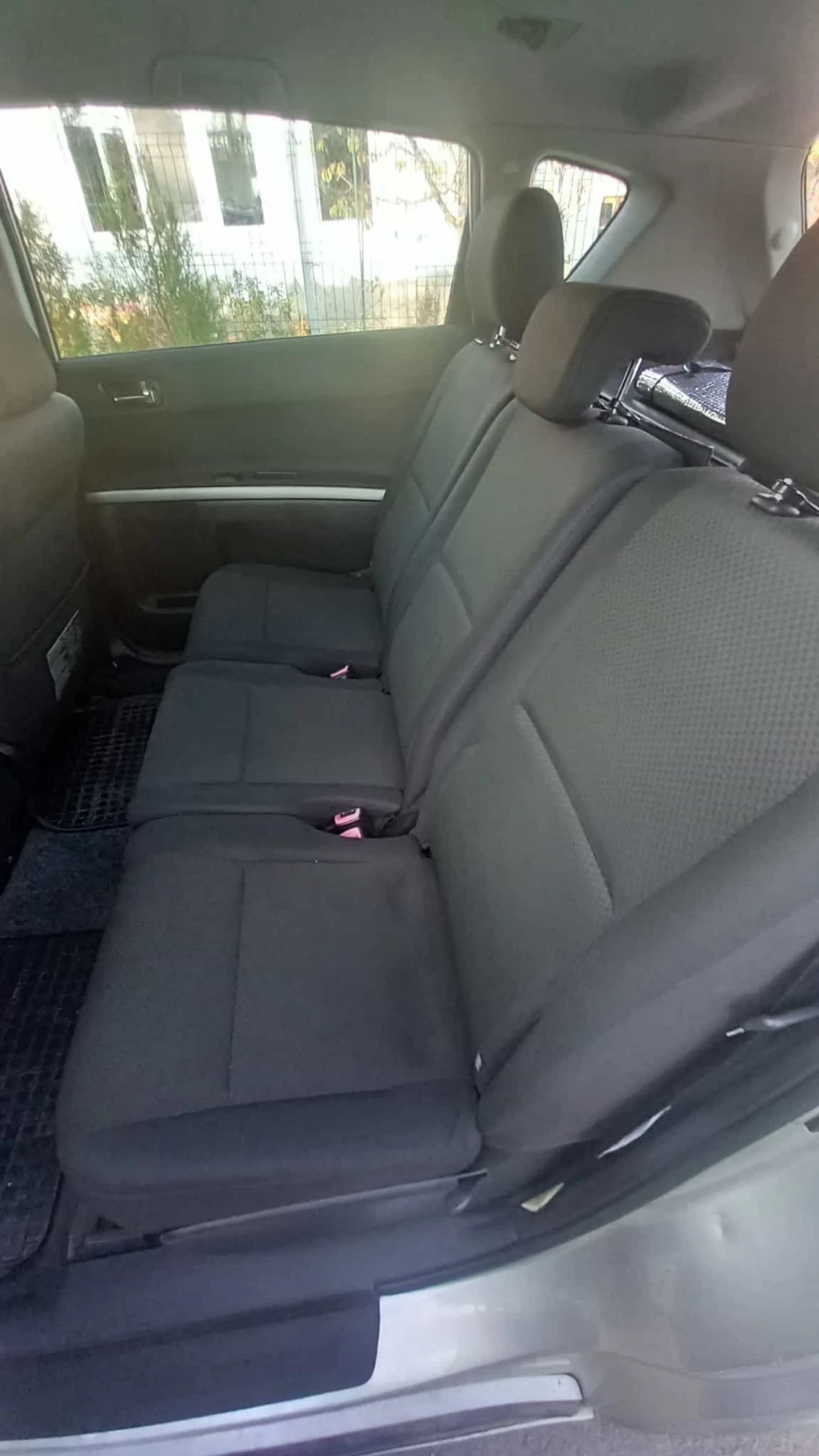 Toyota Corolla verso 2.2 D-4D - изображение 6