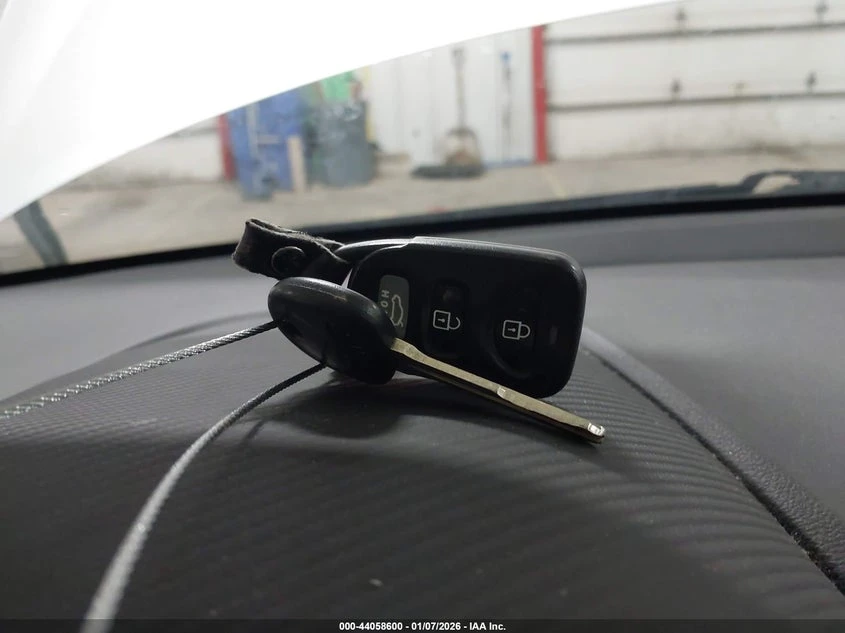 Hyundai Elantra 2l Se, снимка 11 - Автомобили и джипове - 53886228