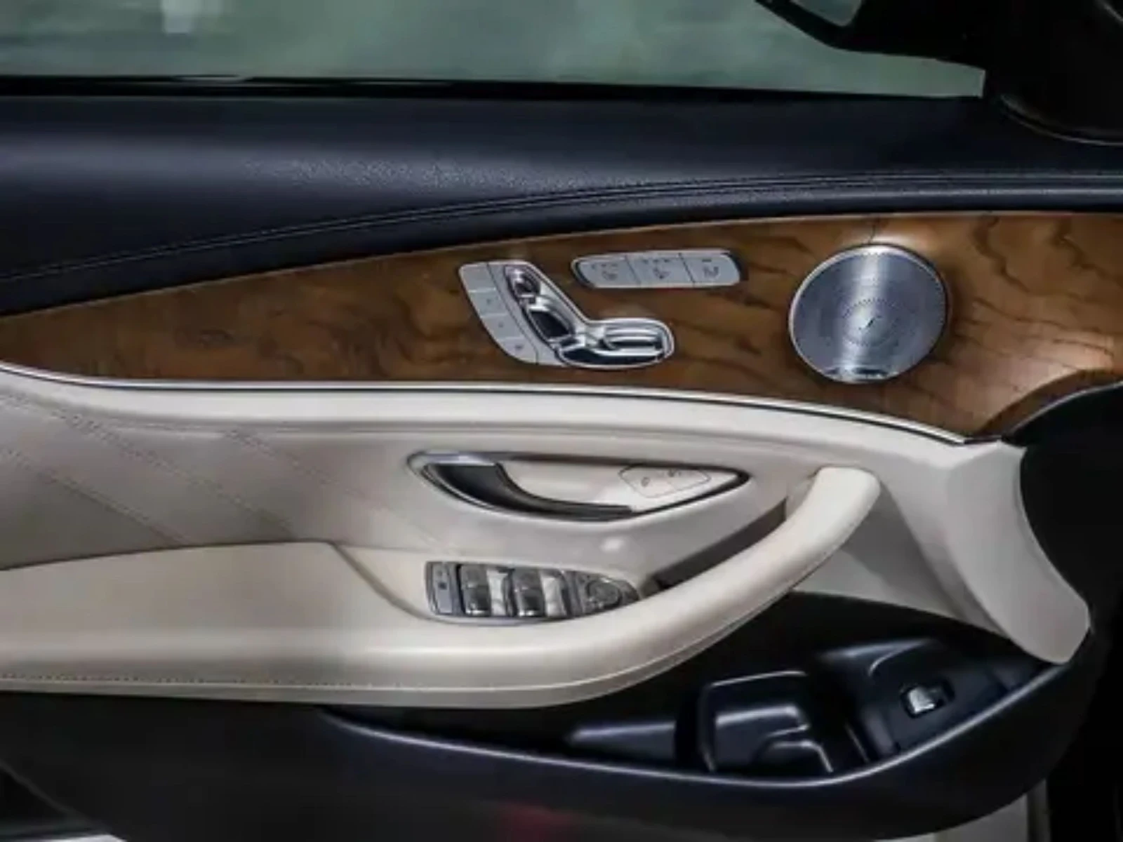 Mercedes-Benz E 53 AMG 2019/68000KM/Burnmaster/Pano/360/Carfax, снимка 10 - Автомобили и джипове - 53894909