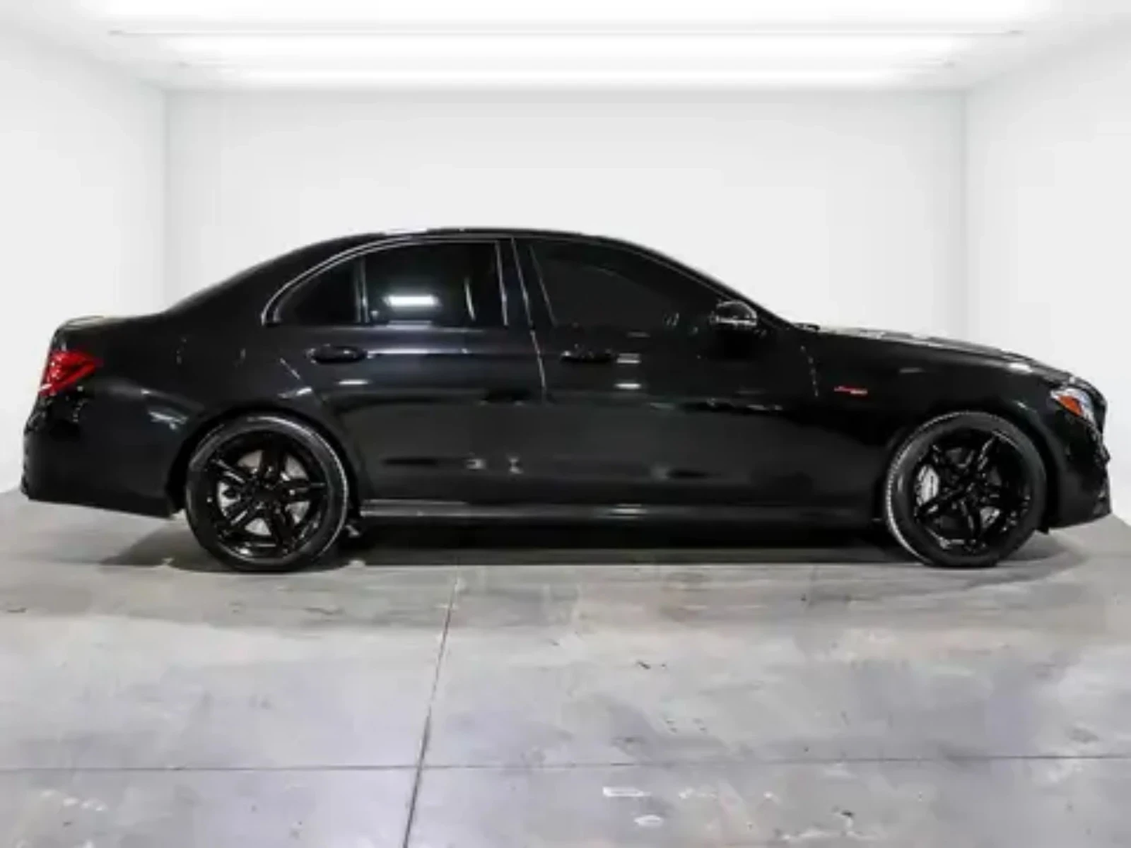 Mercedes-Benz E 53 AMG 2019/68000KM/Burnmaster/Pano/360/Carfax, снимка 3 - Автомобили и джипове - 53894909