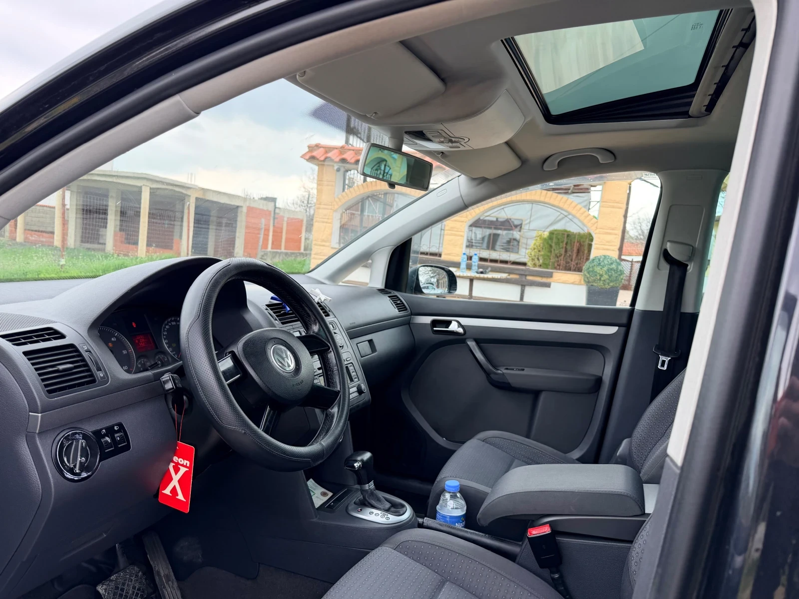 VW Touran, снимка 9 - Автомобили и джипове - 54090722