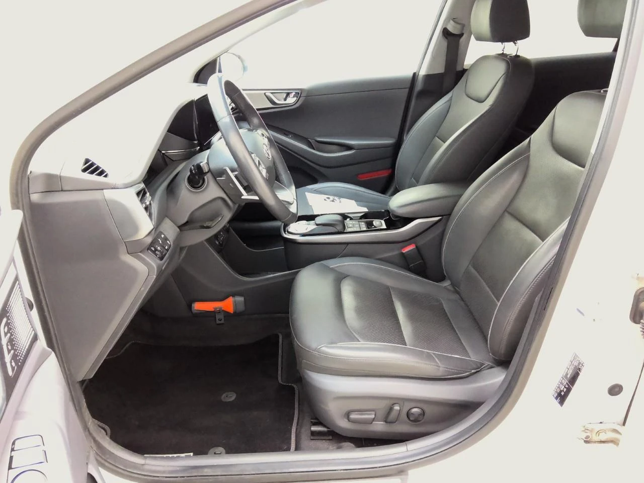 Hyundai Ioniq Premium, снимка 6 - Автомобили и джипове - 54341547