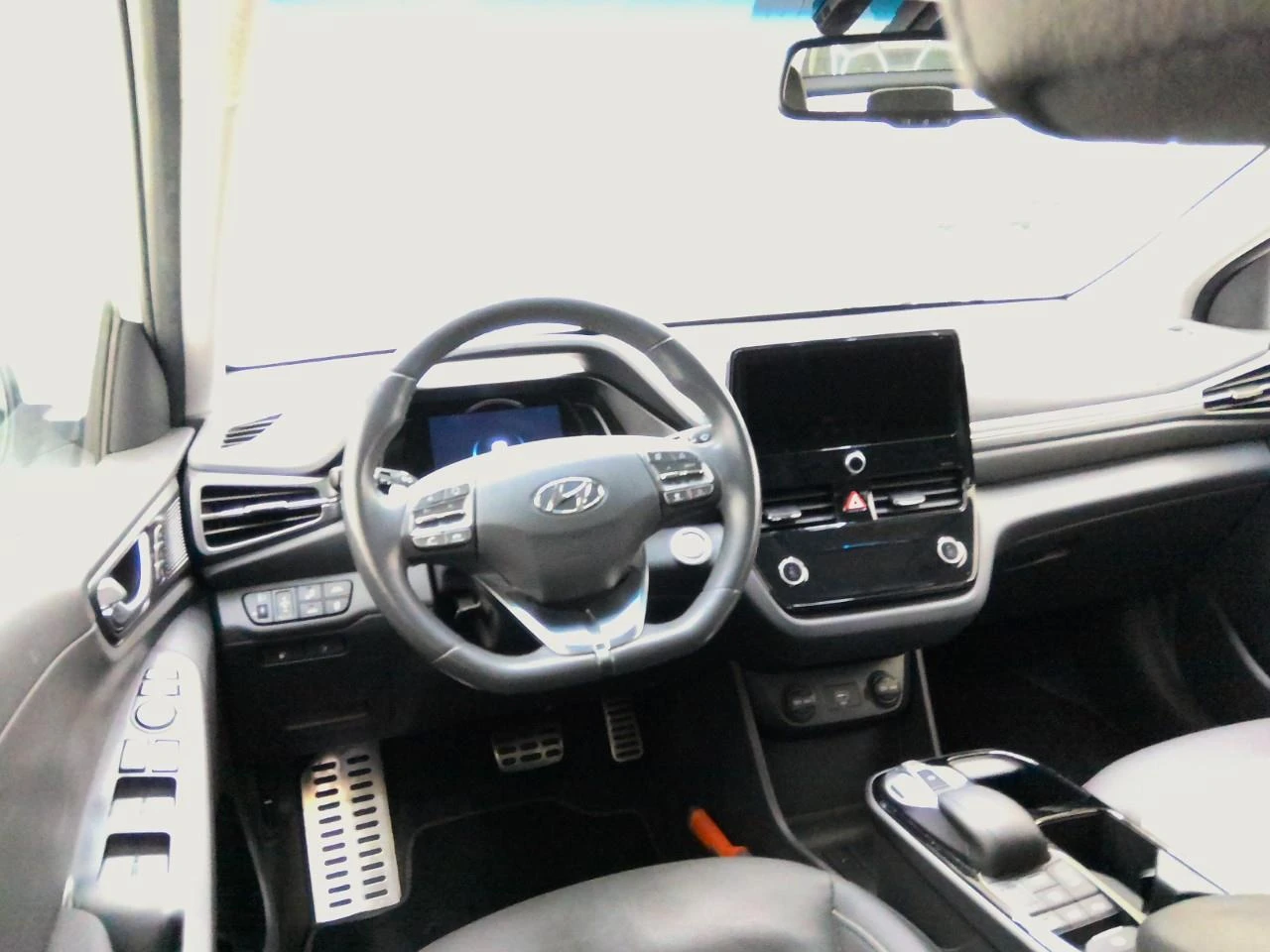 Hyundai Ioniq Premium, снимка 5 - Автомобили и джипове - 54341547