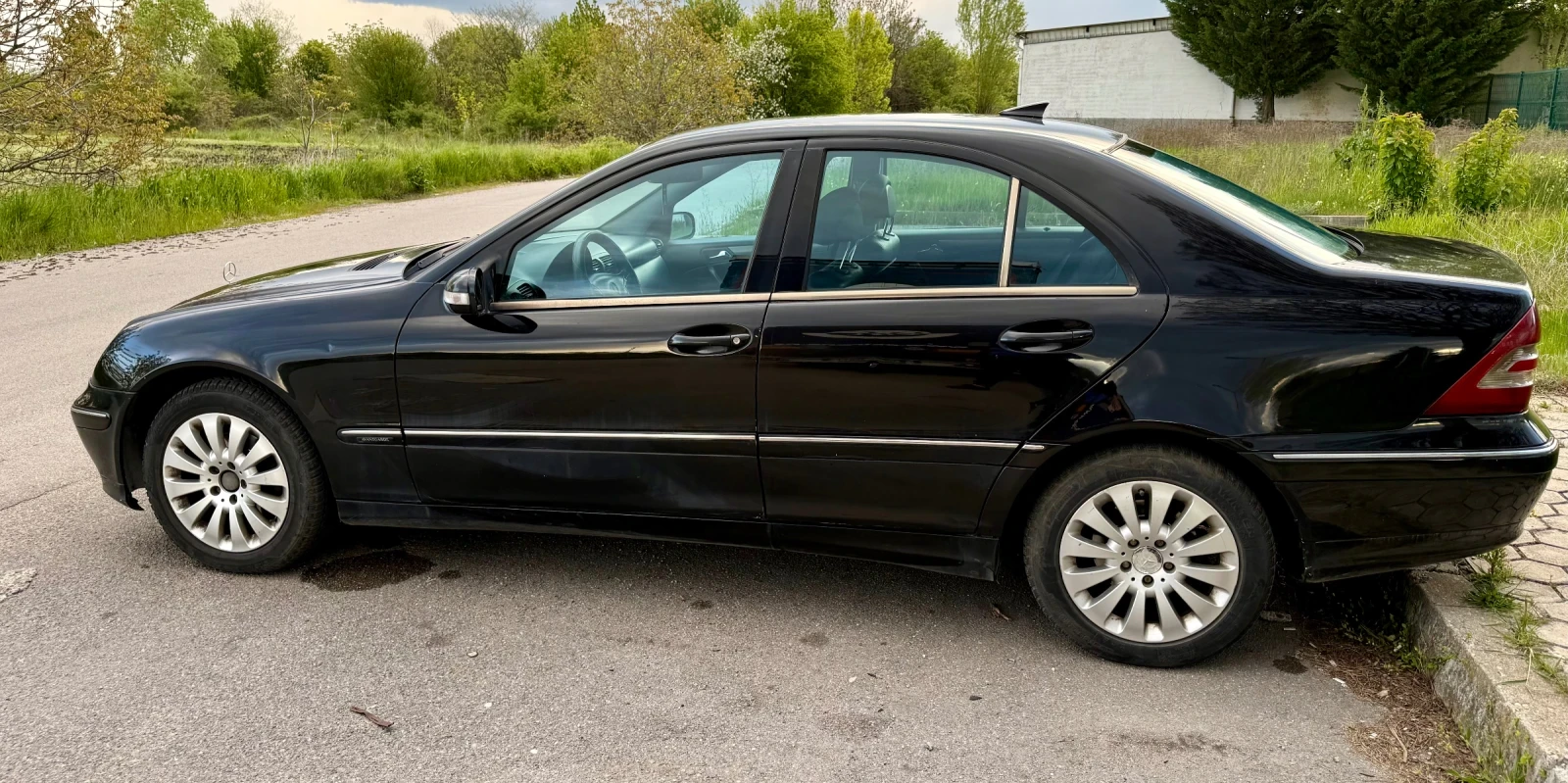 Mercedes-Benz C 220, снимка 12 - Автомобили и джипове - 54402478
