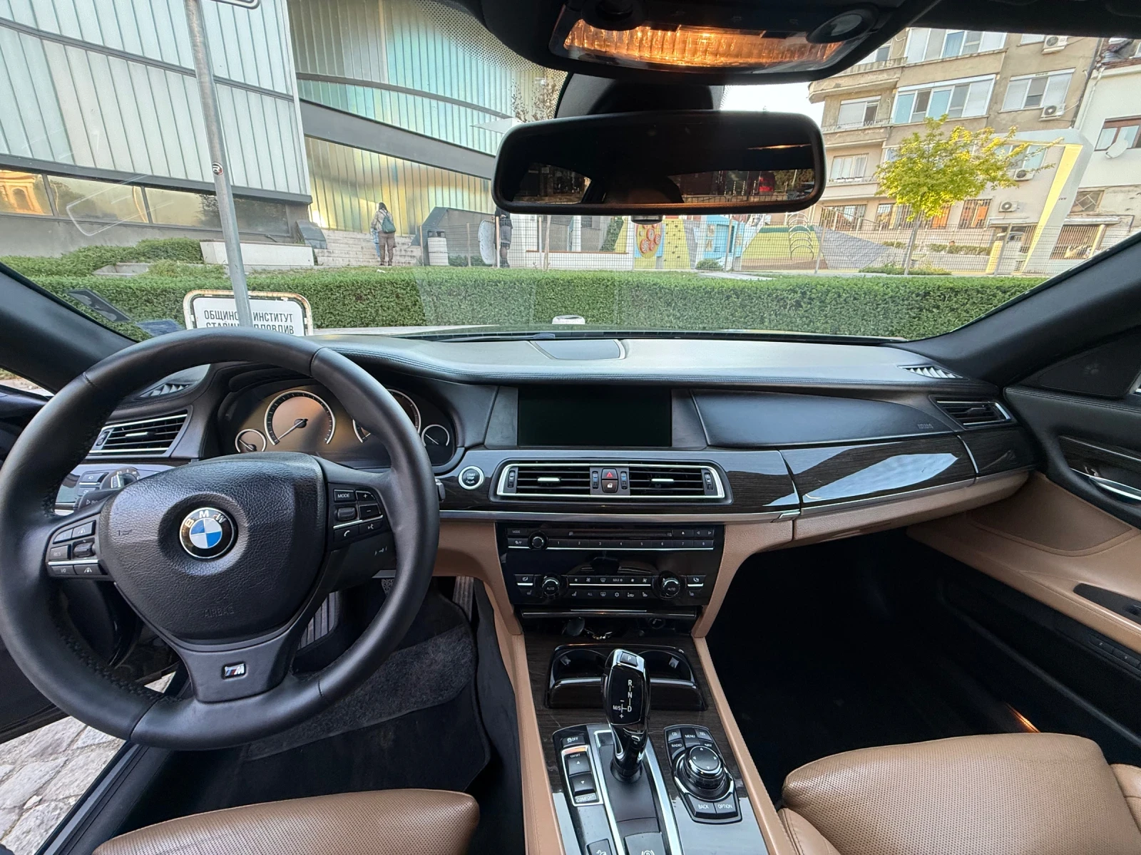 BMW 740, снимка 9 - Автомобили и джипове - 54701179