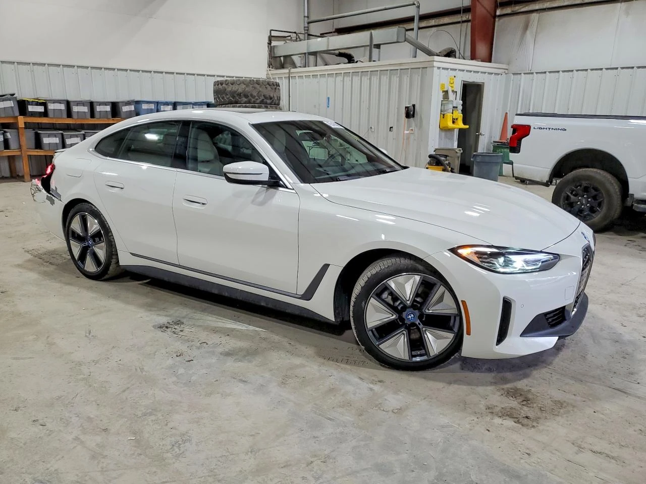 BMW i4 xDrive 40 | Mobile.bg � ����������� 4