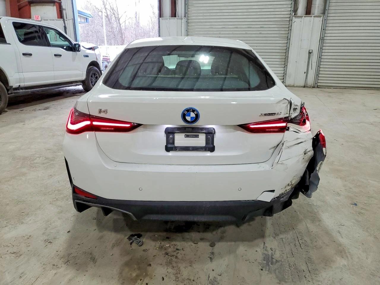BMW i4 xDrive 40 | Mobile.bg � ����������� 6
