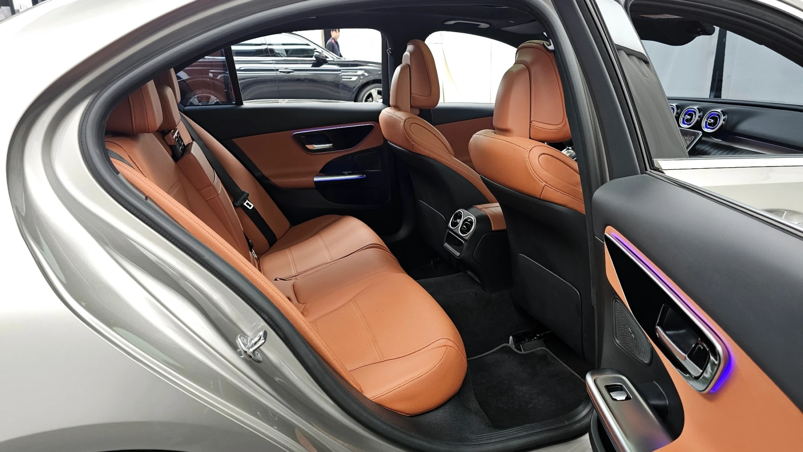 Mercedes-Benz C 300 2023* AVANGARDE* 360* DISTRONIK* , снимка 15 - Автомобили и джипове - 54748880