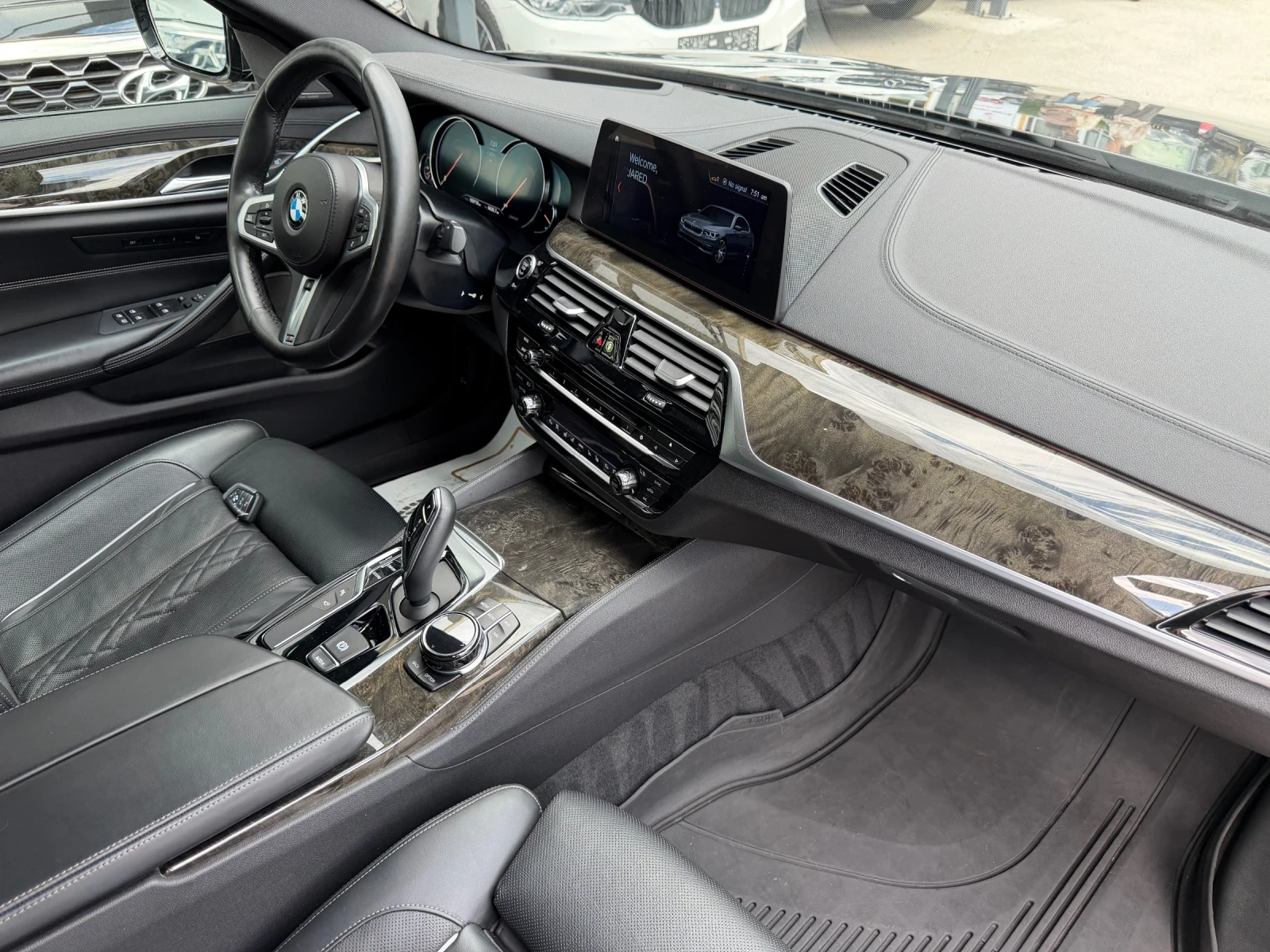BMW 540 M-pack xDrive, снимка 14 - Автомобили и джипове - 54769842