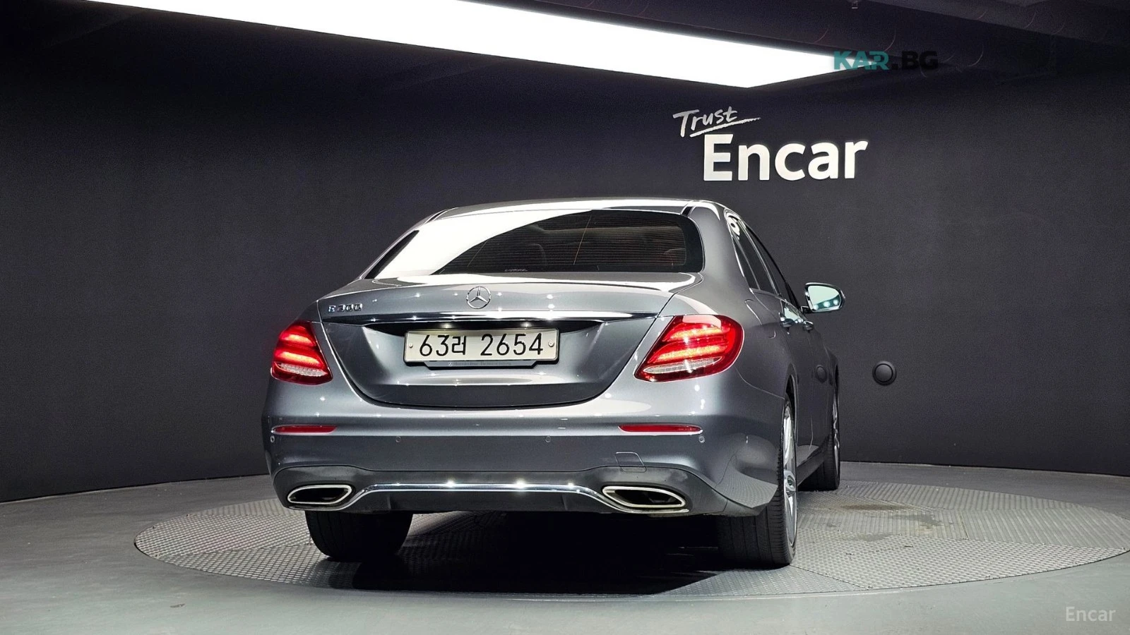 Mercedes-Benz E 300 AMG-LINE* 4MATIC* HEAD-UP* BURMESTER* SUNROOF* , снимка 4 - Автомобили и джипове - 54802355
