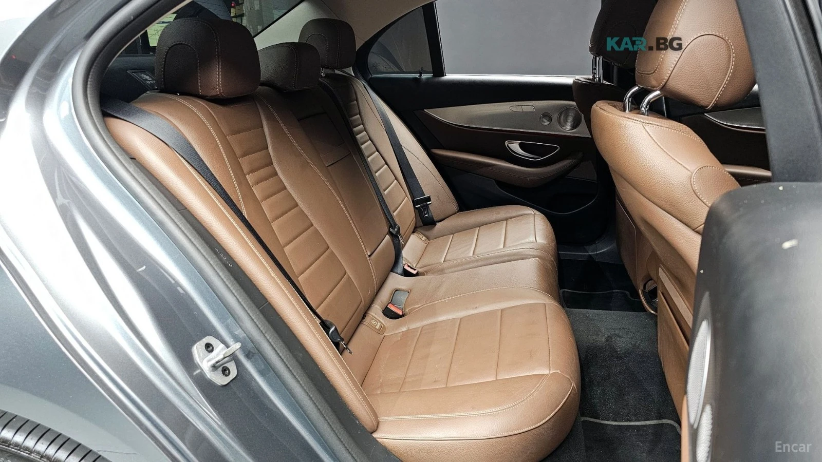 Mercedes-Benz E 300 AMG-LINE* 4MATIC* HEAD-UP* BURMESTER* SUNROOF* , снимка 15 - Автомобили и джипове - 54802355