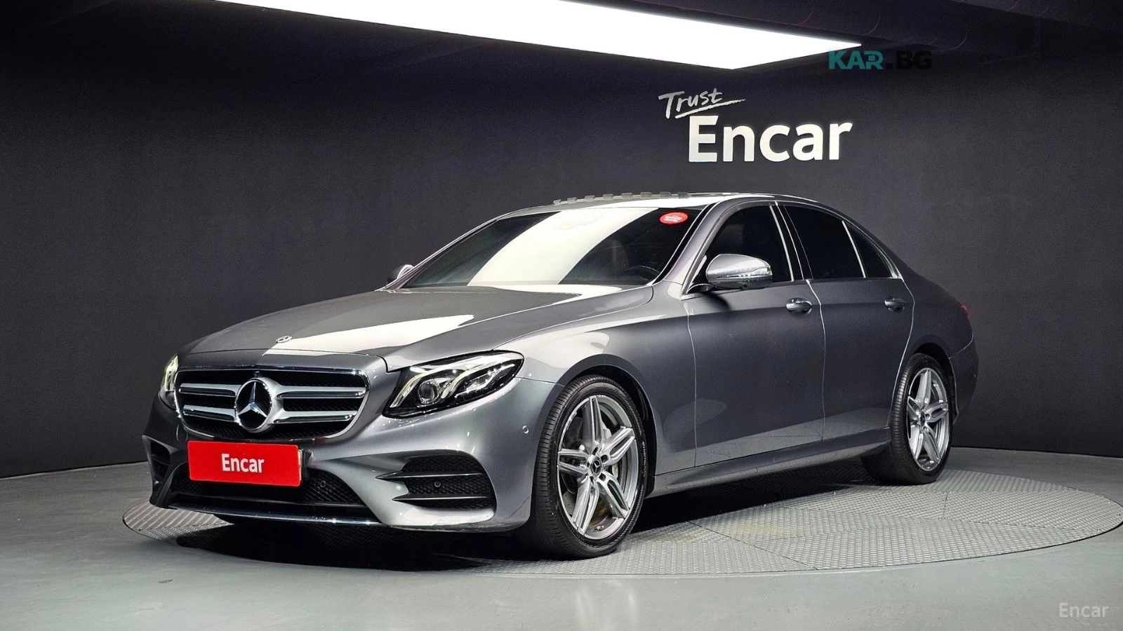 Mercedes-Benz E 300 AMG-LINE* 4MATIC* HEAD-UP* BURMESTER* SUNROOF* 