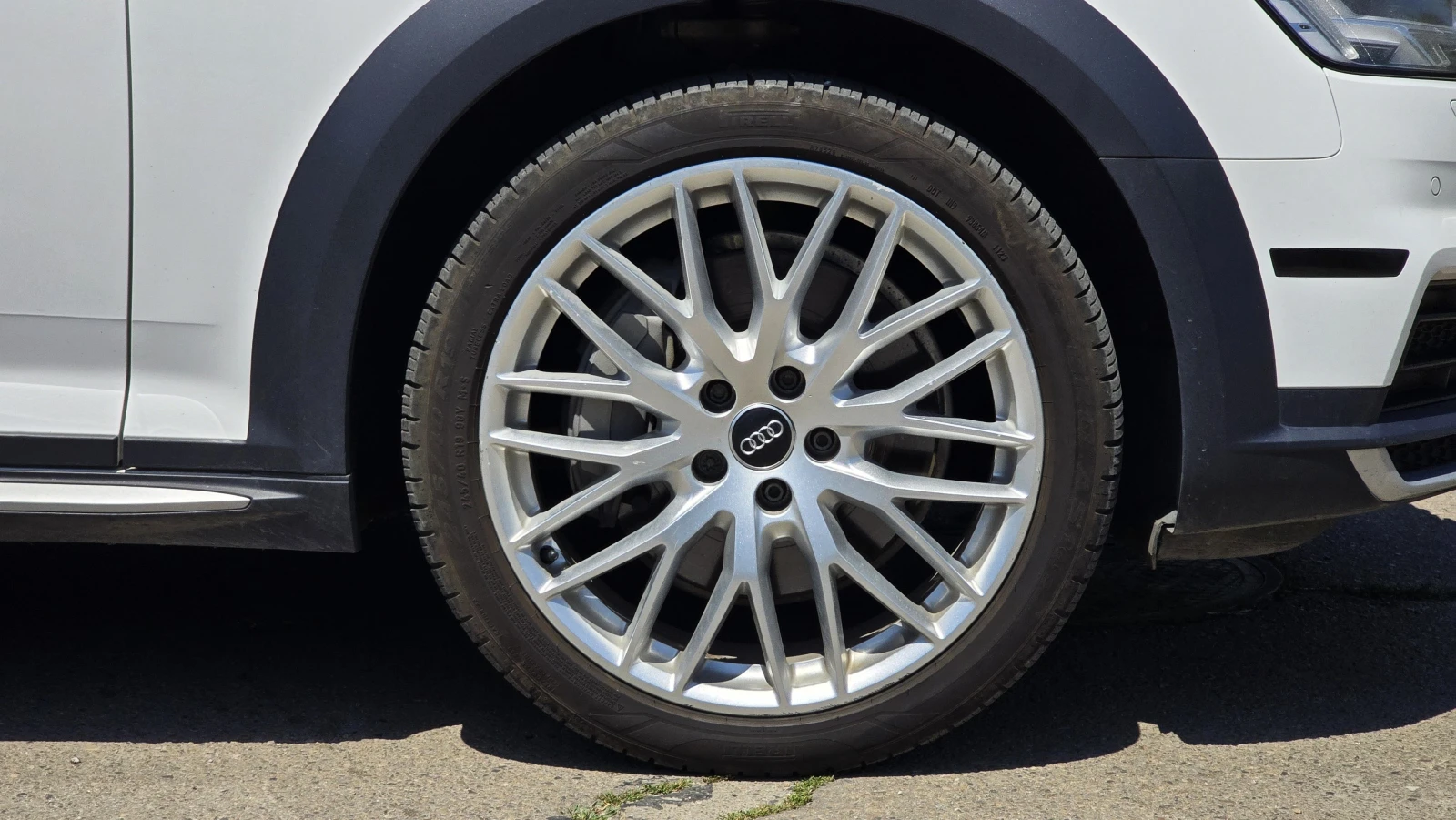 Audi A4 Allroad 2.0 TFSI / B&O / VIRTUAL COCKPIT / PANO / , снимка 8 - Автомобили и джипове - 55078908