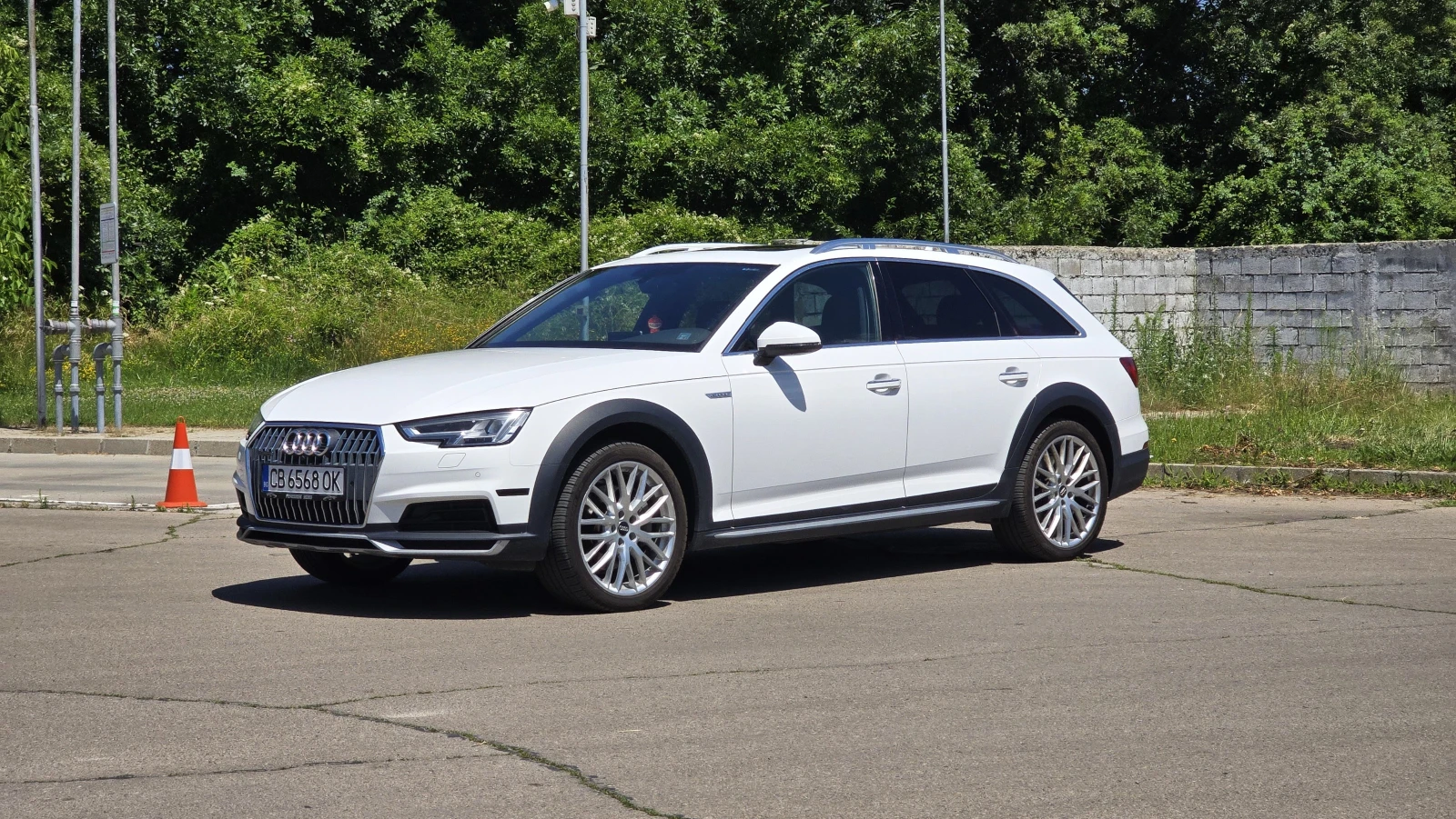 Audi A4 Allroad 2.0 TFSI / B&O / VIRTUAL COCKPIT / PANO / , снимка 3 - Автомобили и джипове - 55078908
