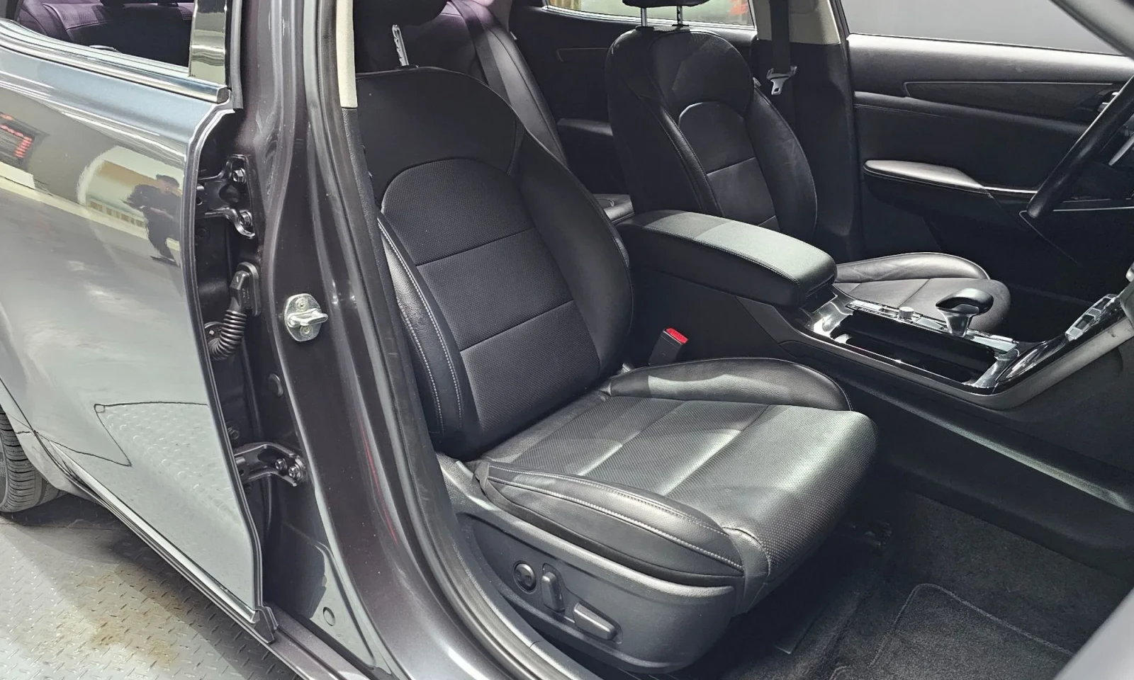 Kia K7 NOBLESSE FULL | ГАЗ| 360| DISTO| ОБУХ| MIRROR CAM, снимка 10 - Автомобили и джипове - 55196875