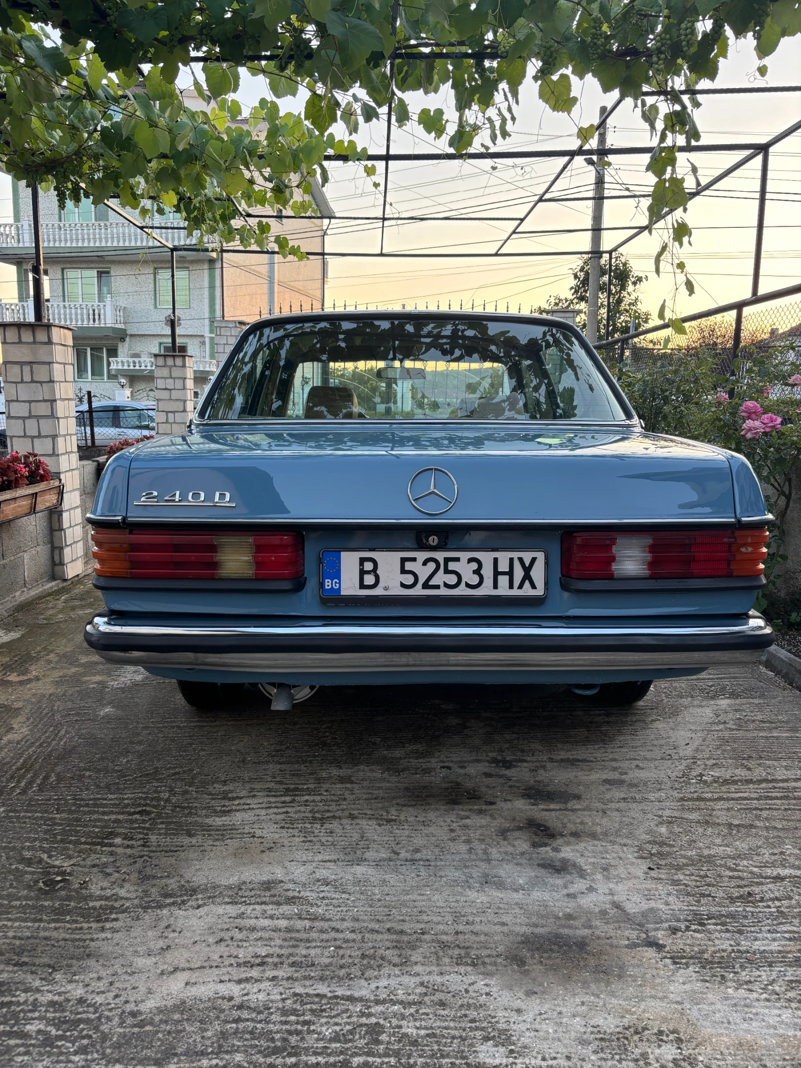 Mercedes-Benz 123, снимка 5 - Автомобили и джипове - 55327059