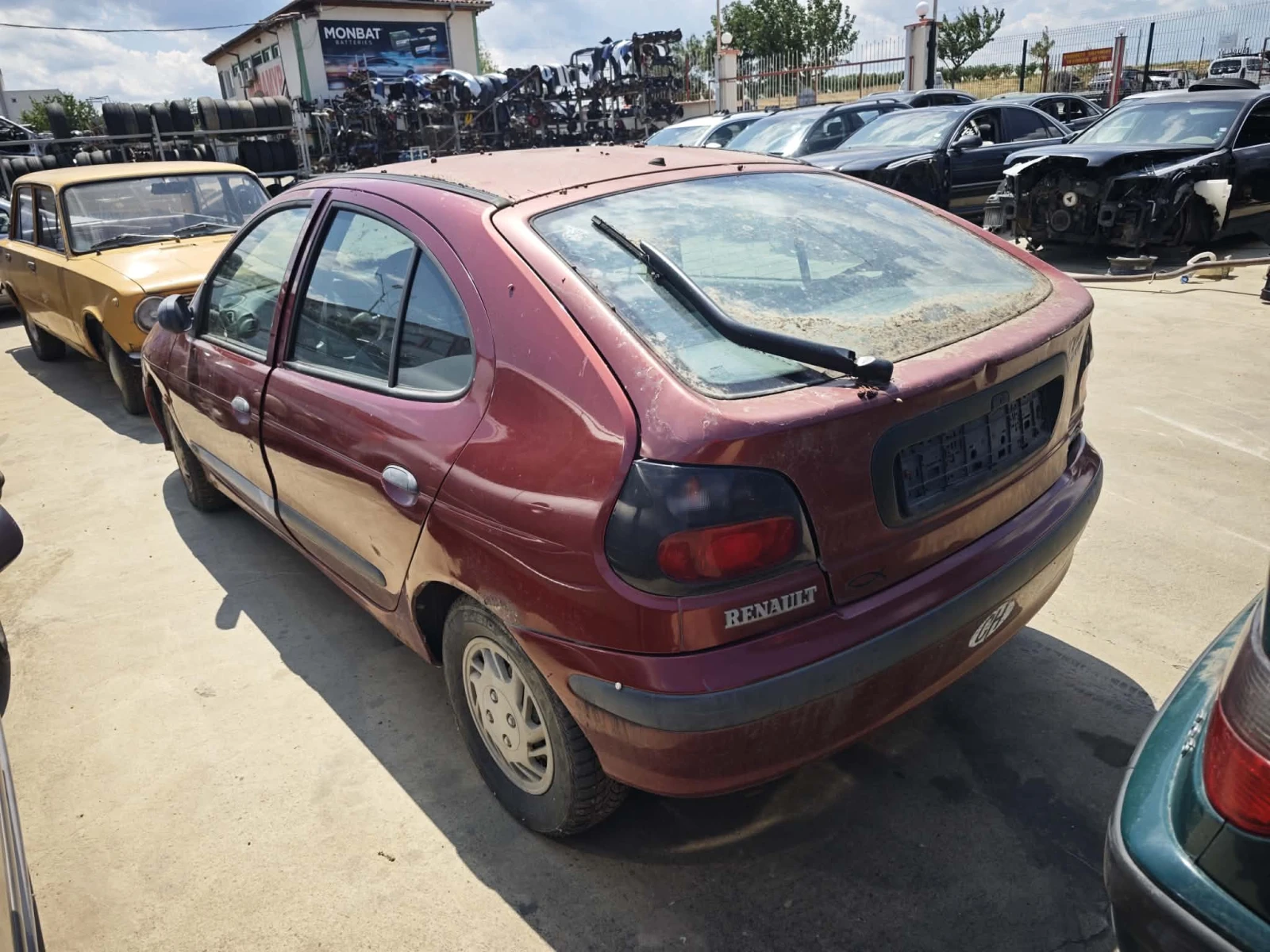 Renault Megane 1.6, снимка 3 - Автомобили и джипове - 55362825