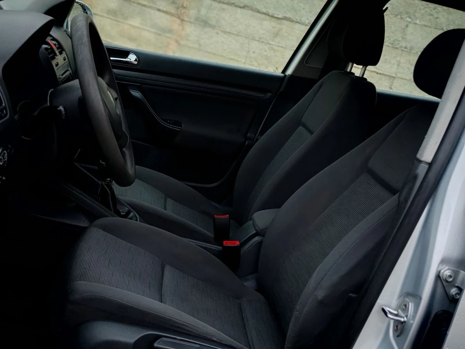 VW Golf 1.9TDI(90)* КЛИМАТРОНИК* НОВ ВНОС* , снимка 6 - Автомобили и джипове - 56046229