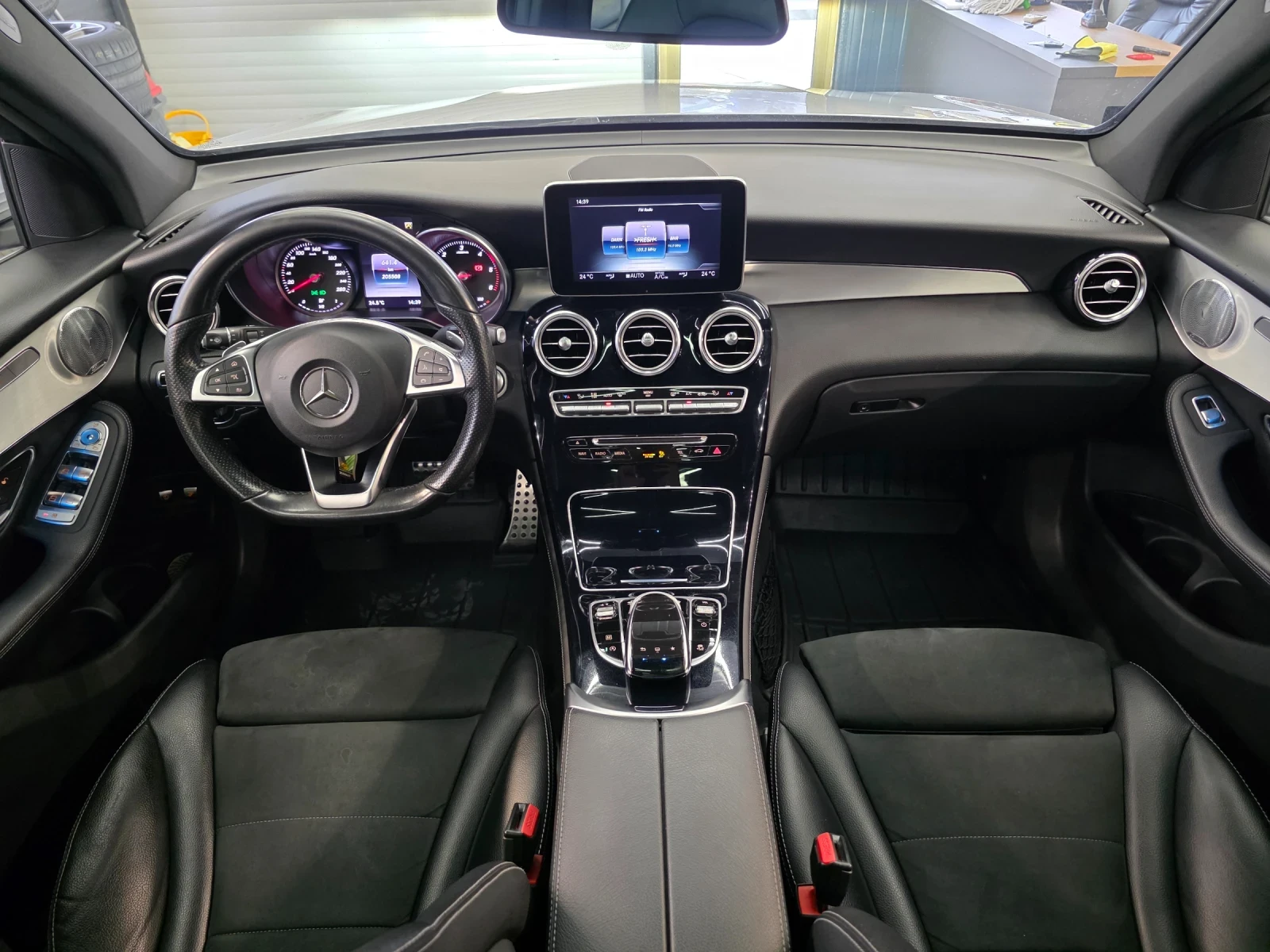 Mercedes-Benz CLC 250 AMG PANO 360 BURMESTER, снимка 10 - Автомобили и джипове - 56168296