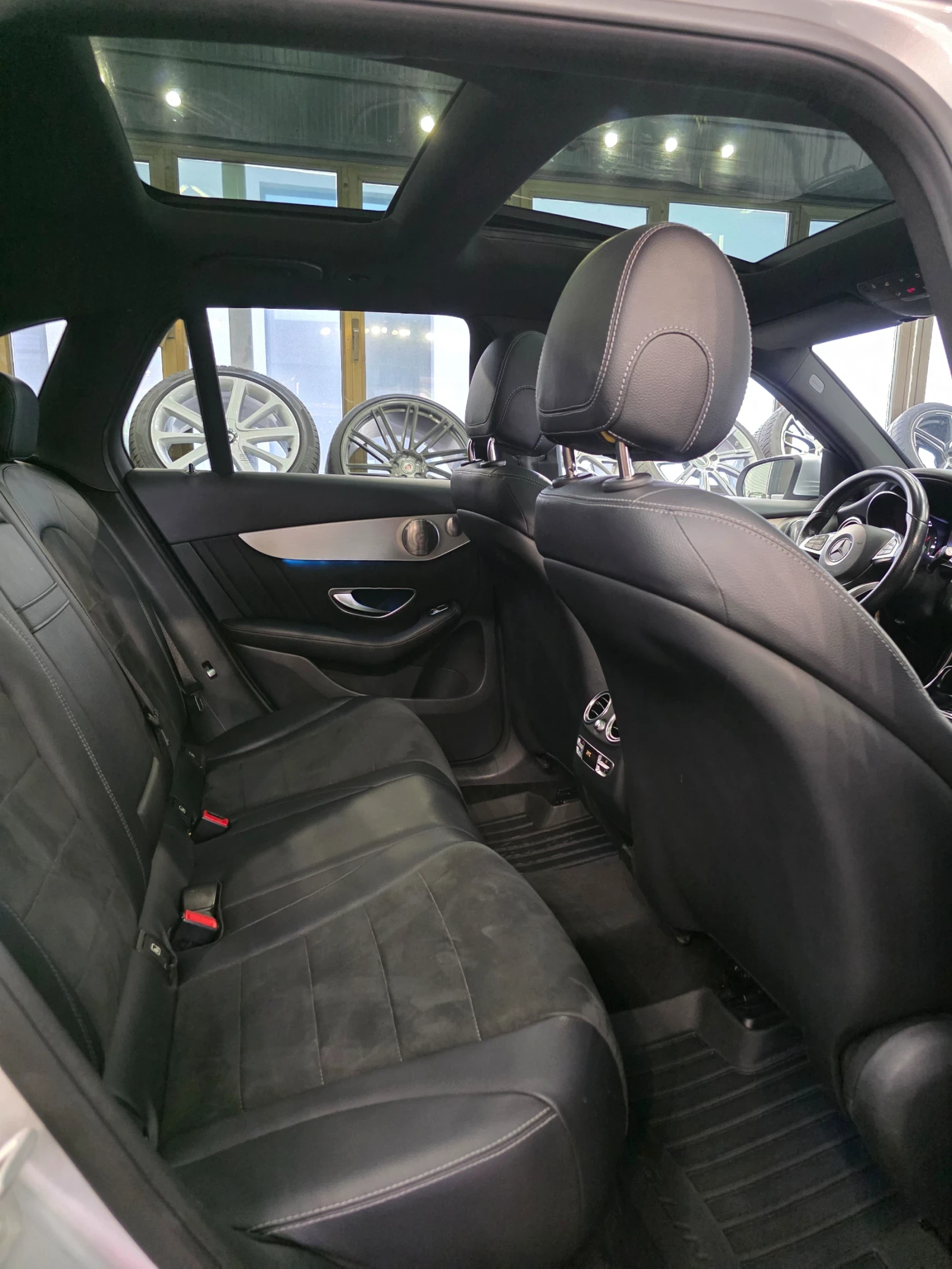 Mercedes-Benz CLC 250 AMG PANO 360 BURMESTER, снимка 17 - Автомобили и джипове - 56168296