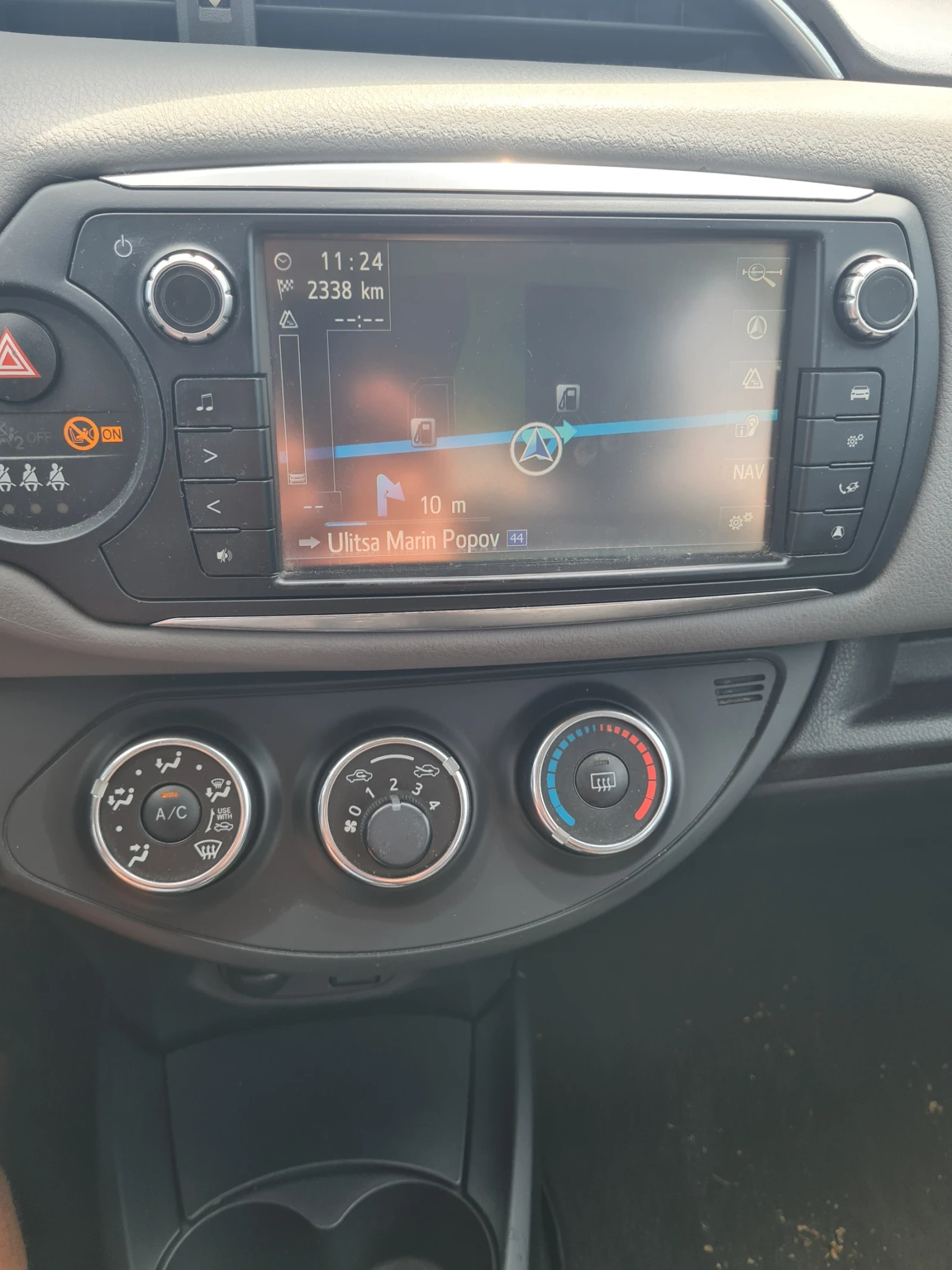 Toyota Yaris 1.4���. 90�.�. 2015�. ��������� + ������ + ������� | Mobile.bg � ����������� 11