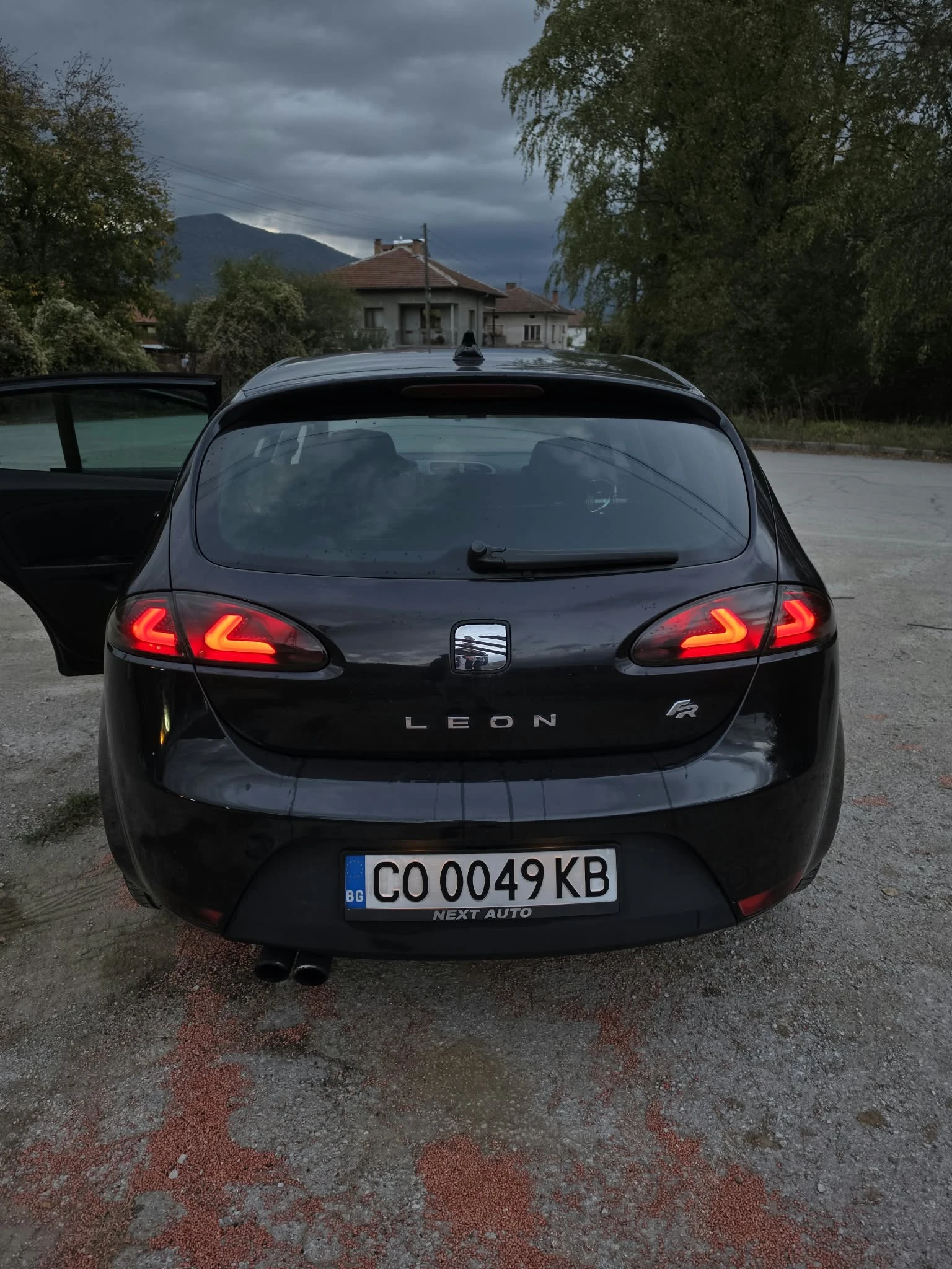 Seat Leon FR, снимка 4 - Автомобили и джипове - 56751434