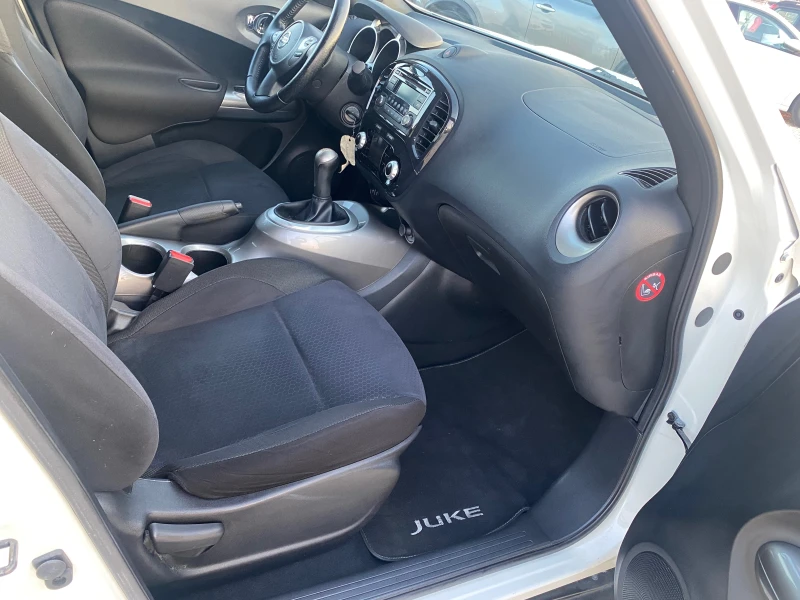 Nissan Juke 1.6 ТОП, снимка 8 - Автомобили и джипове - 47112154