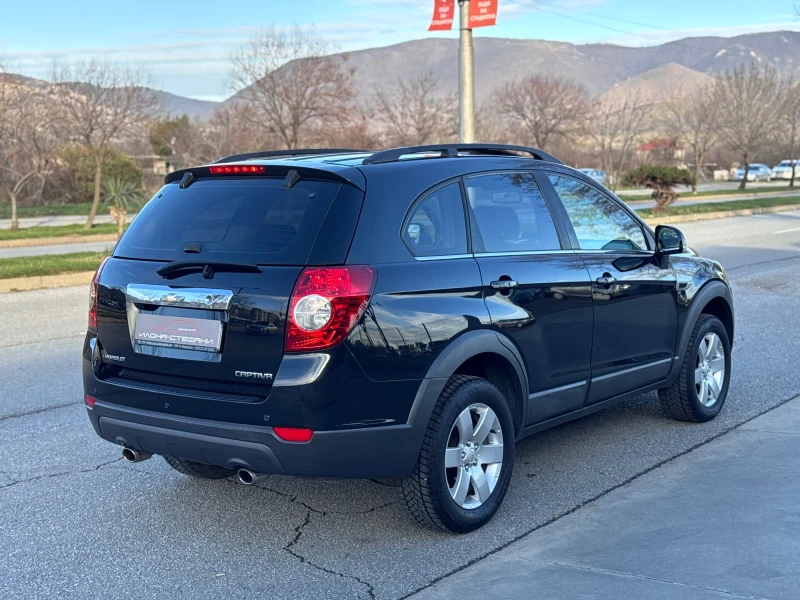 Chevrolet Captiva 2.4i 167кс 6+ 1 * FACE* НАВИ* Камера* ПЕРФЕКТЕН* , снимка 5 - Автомобили и джипове - 53045951