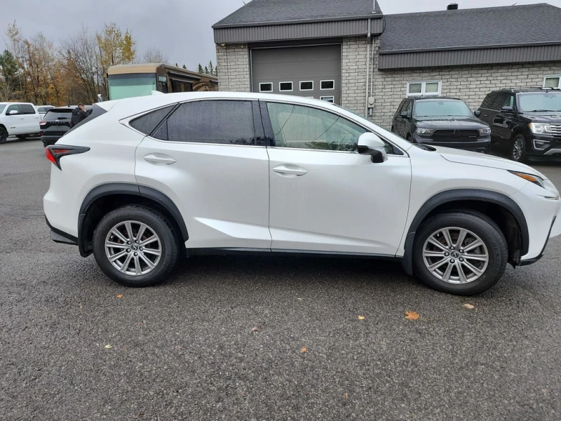 Lexus NX * 300 * CARFAX * БЕЗ ПЪРВОНАЧАЛНА ВНОСКА, снимка 4 - Автомобили и джипове - 53256625